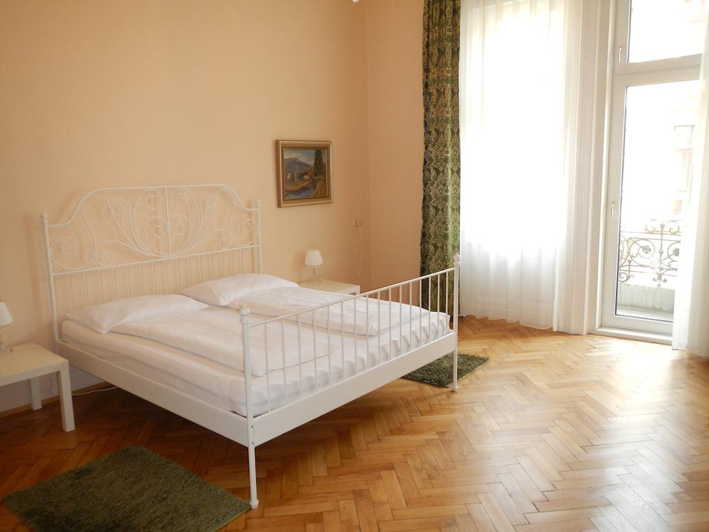 Pension Pharmador Wien Rom bilde